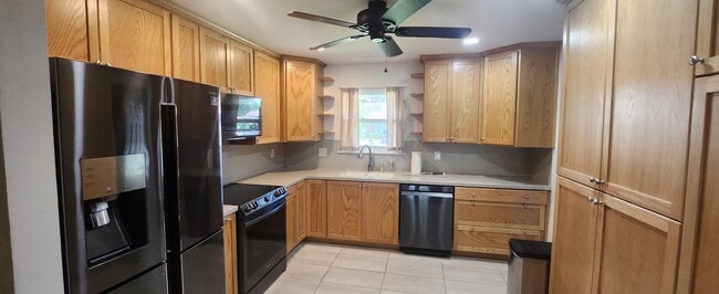 Open & spacious Kitchen