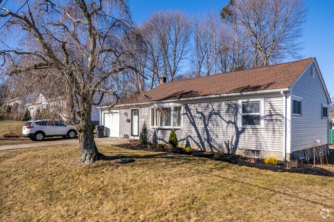 Find comfort in modest ranch homes in Geneva, North Providence.