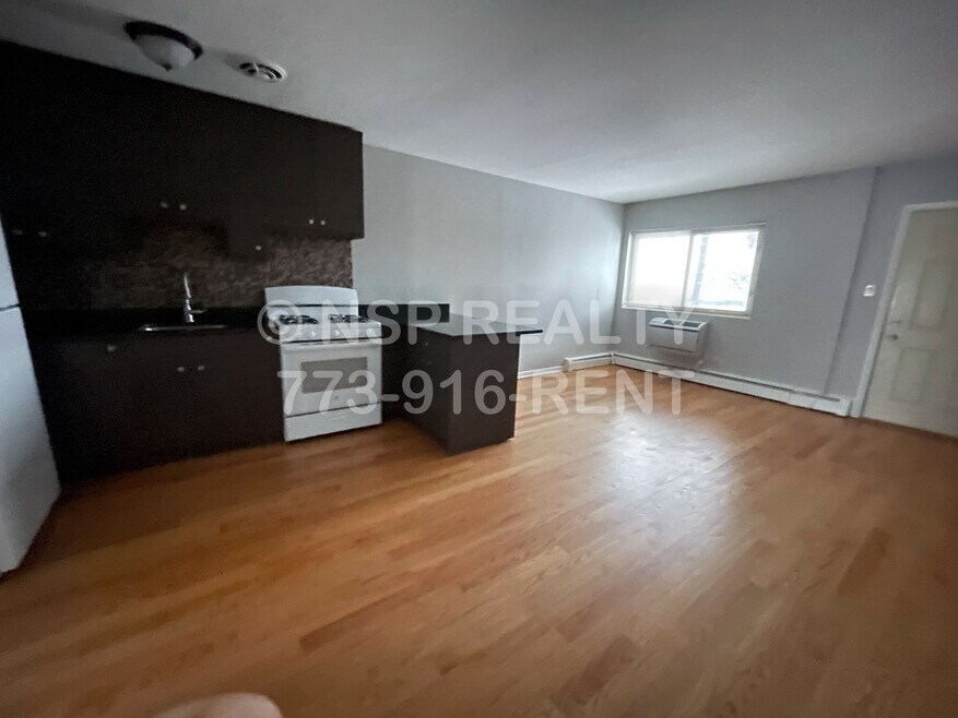 8504 Waukegan Rd unit 3, Morton Grove, IL 60053 - photo 1