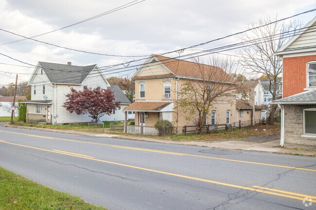 Mid-century traditional homes in Plains Township, PA are a predominant style.
