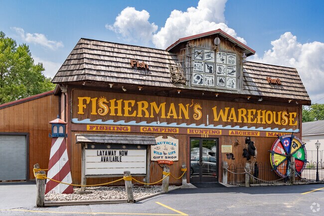 Fisherman’s Warehouse in Marion Franklin stocks fishing and hunting gear for outdoor enthusiasts.