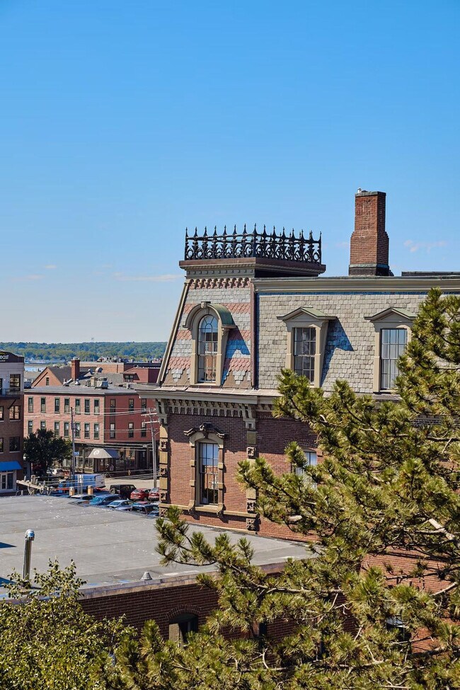 121 Middle St unit ID1366941P, Portland, ME 04101 - photo 6