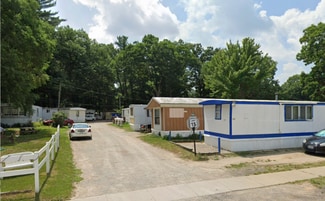 320 N Cedar St, Sanford, MI 48657