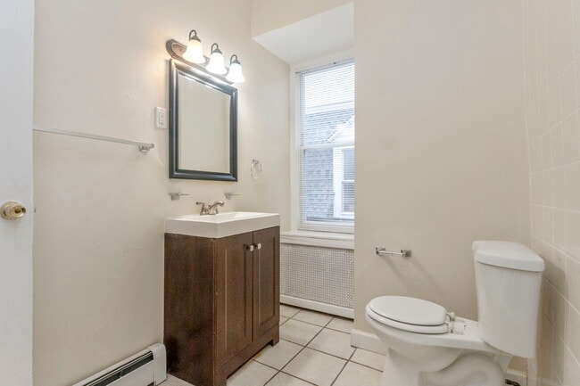 127 E Durham St unit 3, Philadelphia, PA 19119 - photo 4