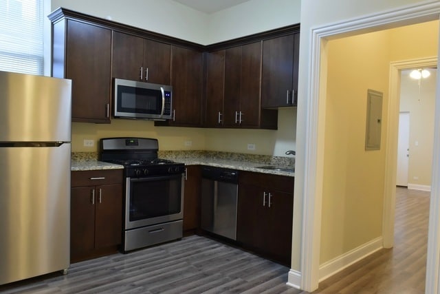 3650 W Diversey Ave unit 1R, Chicago, IL 60647 - photo 2