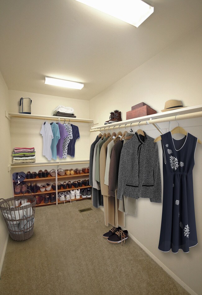 Caraway Model Walk-in Closet