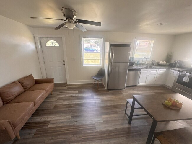 408 Cedar Lane Rd unit ID1302531P, Greenville, SC 29611 - photo 2