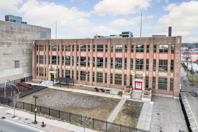 Sejong Academy of Minnesota has an overall graded C- on Niche.