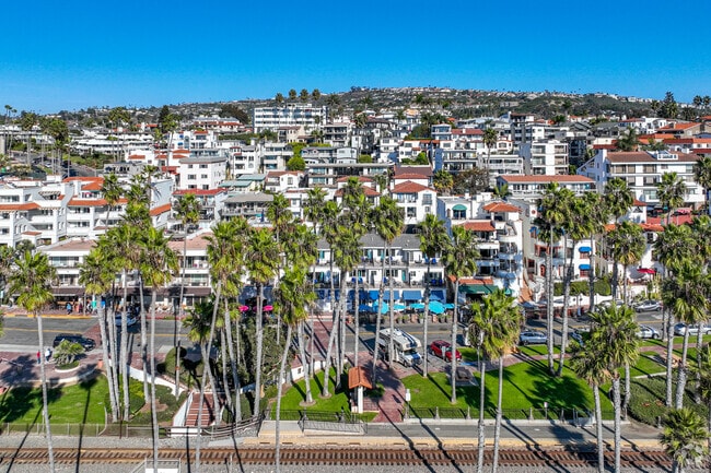 Many homes in San Clemente City over look the beautiful Pacific Ocean.