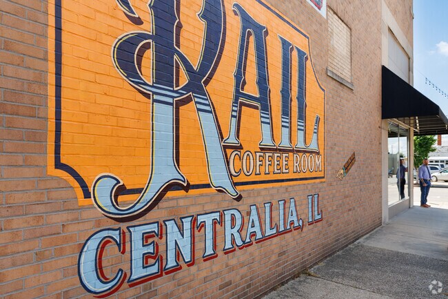 Rail Coffee Room in Centralia, IL serves sandwiches, salads, coffees and smoothies.