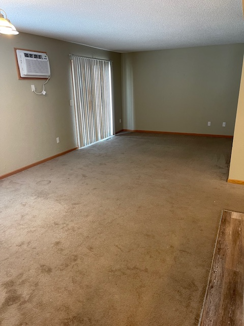 950 Wescott Trail Unit 201, Eagan, MN 55123