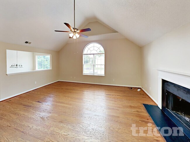 831 Asbury Trail, Lithonia, GA 30058 - photo 4