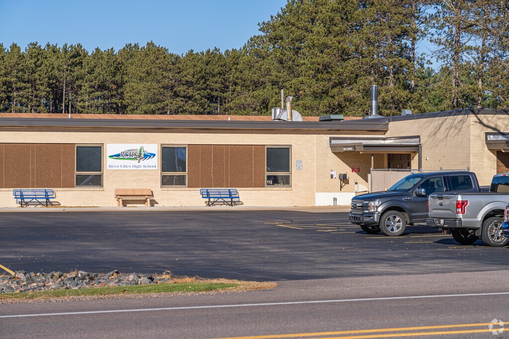 River Cities High School has excellent academics.