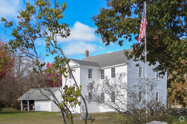 Pelham's Old Meeting House is a historical landmark and a must-see in Pelham.
