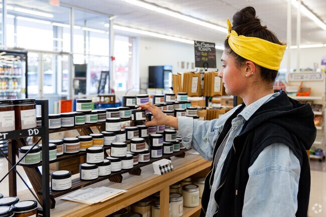 Millville Farm Market is a great grocery option in close proximity to Mount Pleasant Columbia.