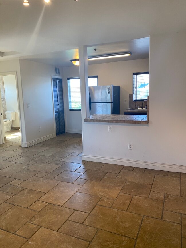 5255 Denny Ave, Los Angeles, CA 91601 - photo 3