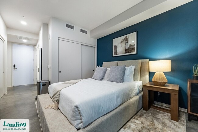 372 Fourth Ave unit 213, San Diego, CA 92101 - photo 2