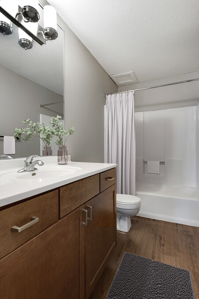 Valley Pond, Apple Valley, MN 55124 - photo 7