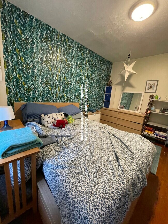 208 Winthrop Rd unit 38, Brookline, MA 02445 - photo 2