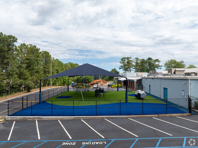 Sunshine STEM Academy Micro School has an outdoor covered playground.