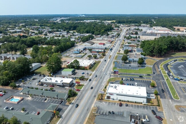 Broad St had a swathe of chain as well as locally owned stores for Mulberry residents.