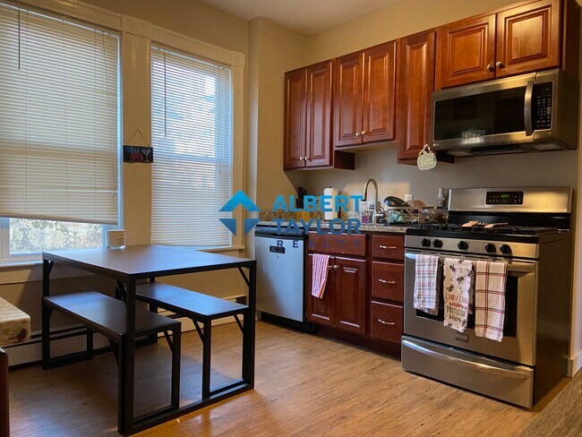 8 Sunset St unit 2, Roxbury Crossing, MA 02120 - photo 2