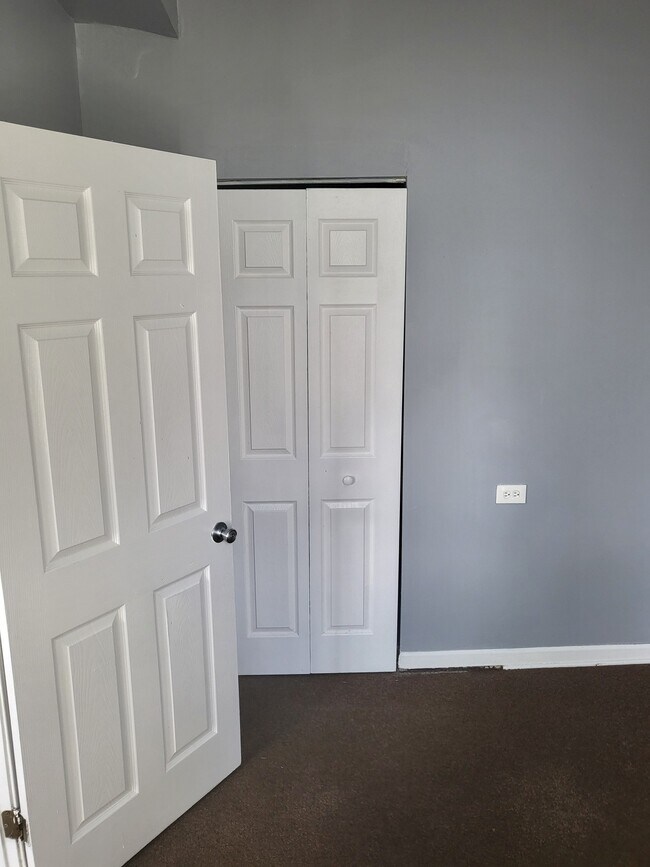 146 W 66th St unit 2W, Chicago, IL 60621 - photo 7