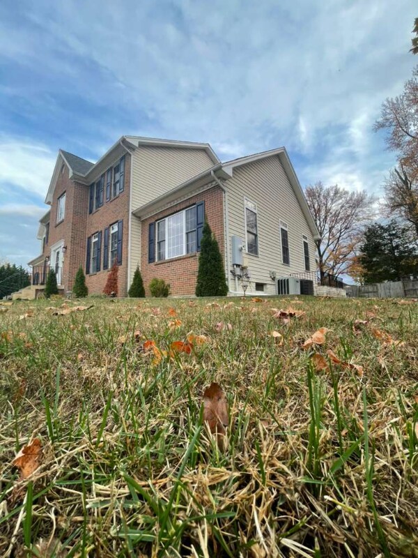 2907 Dumas St, Alexandria, VA 22306 - photo 1