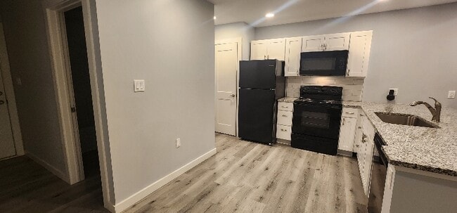 303 Wayne Ave unit A, Goldsboro, NC 27530 - photo 3