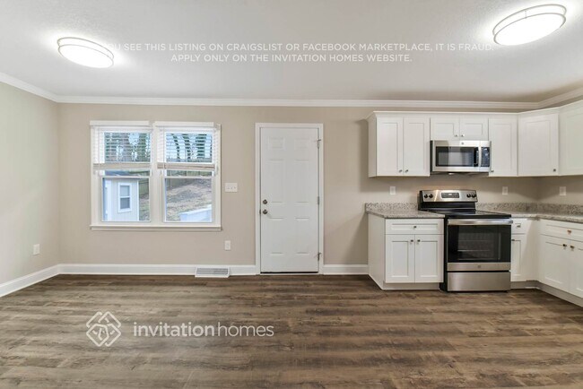 4829 Westridge Dr, Charlotte, NC 28208 - photo 5