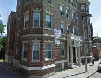 126 Warren St Unit 32, Boston, MA 02135