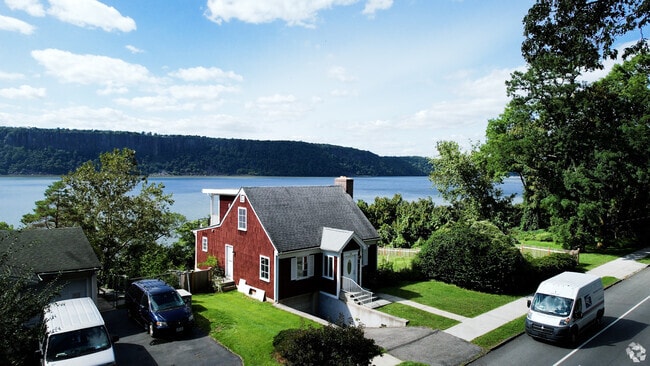 Neighborhood_Hastings-on-Hudson_V1_092723