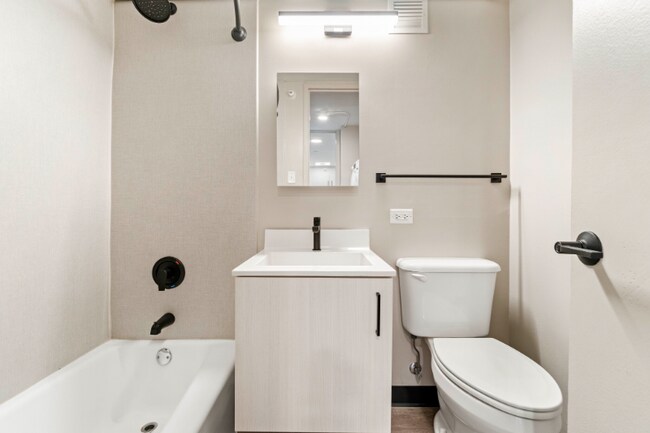 1946 W Ogden Ave, Chicago, IL 60612 - photo 5