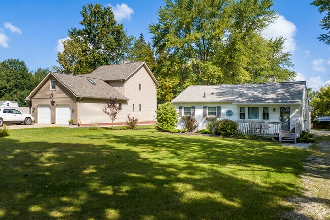 Long driveways in Willoughby Hills give plenty of space to park your RV or boat.