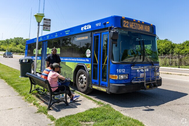 The Dayton RTA provides multiple bus routes throughout the neighborhood of Pineview.