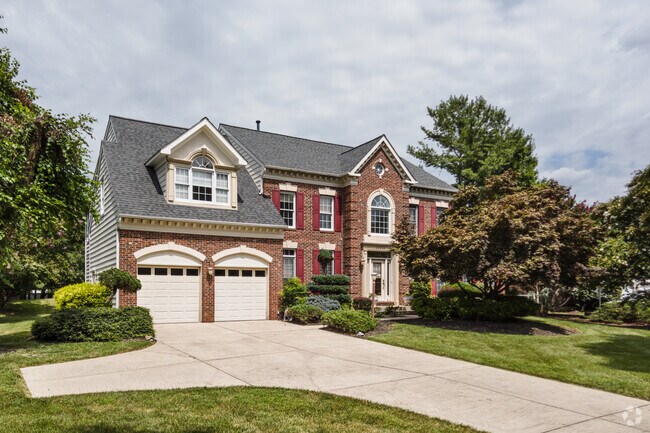 Colonial homes in Woodmore have plenty of room for the whole family.