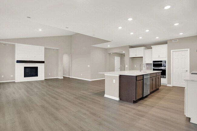 6688 Thresher Pass, McCordsville, IN 46055 - photo 7