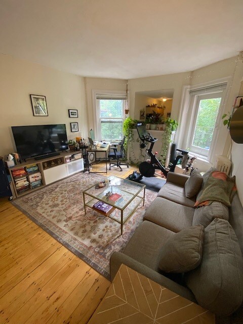 1075 Beacon St unit 3, Brookline, MA 02446 - photo 5