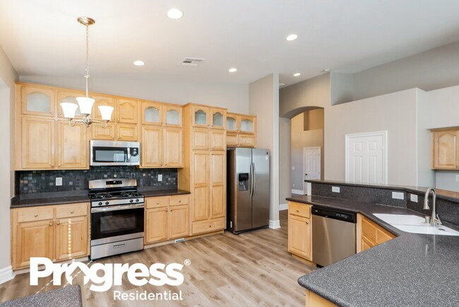 2905 Tropicbird Dr, North Las Vegas, NV 89084 - photo 6