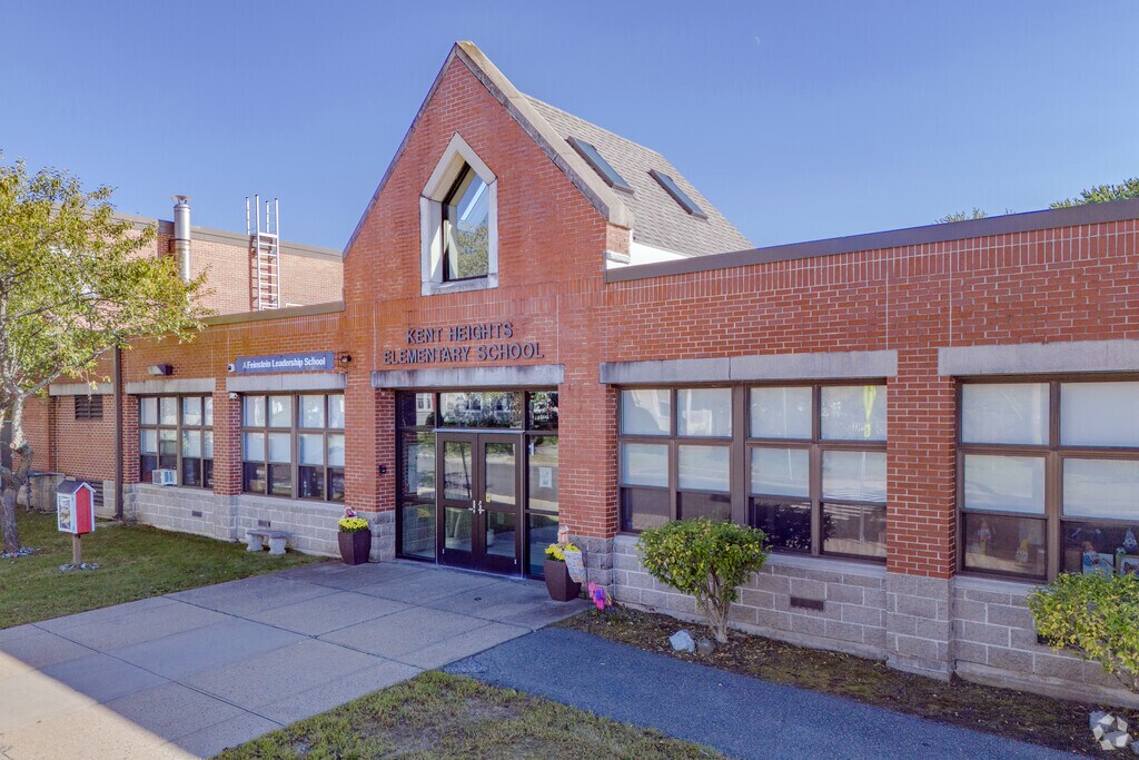 Kent Heights Elementary School in East Providence have a dedicated faculty and staff.