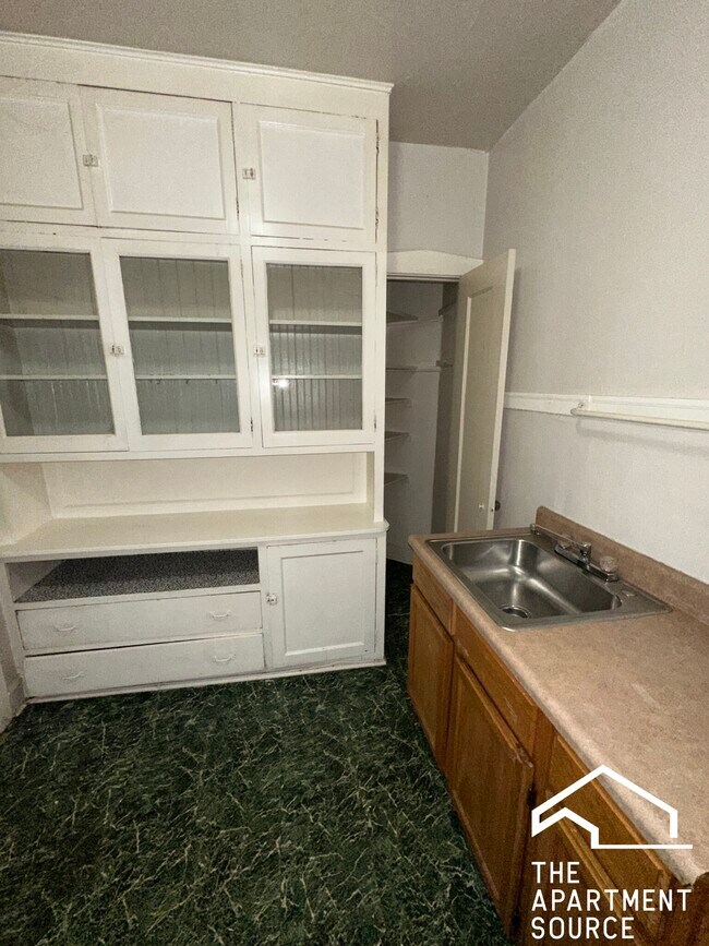 1309 Oak Ave unit W1, Evanston, IL 60201 - photo 5