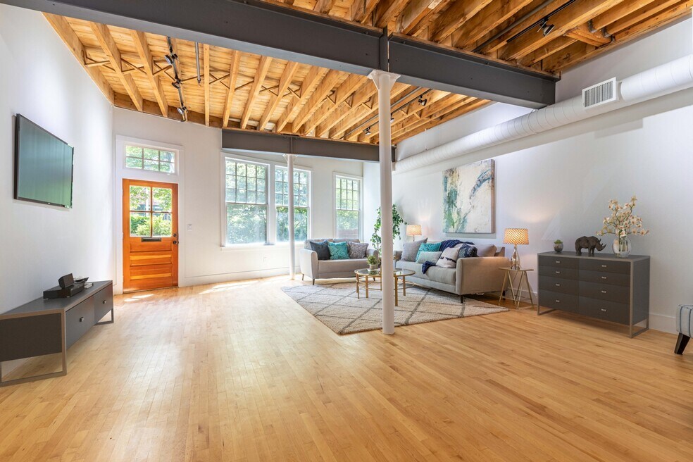 58 Regent St, Cambridge, MA 02140 - photo 1