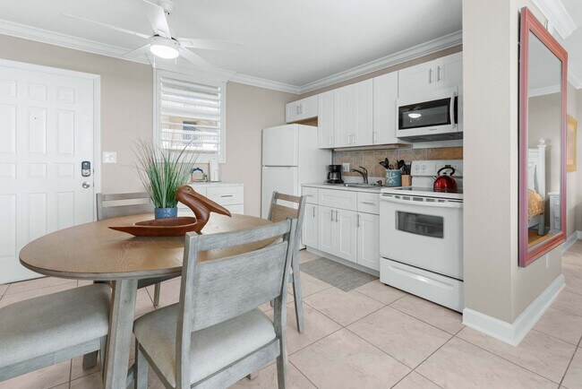 5600 Bonita Beach Rd SW unit FL8-ID1352872P, Bonita Springs, FL 34134 - photo 5