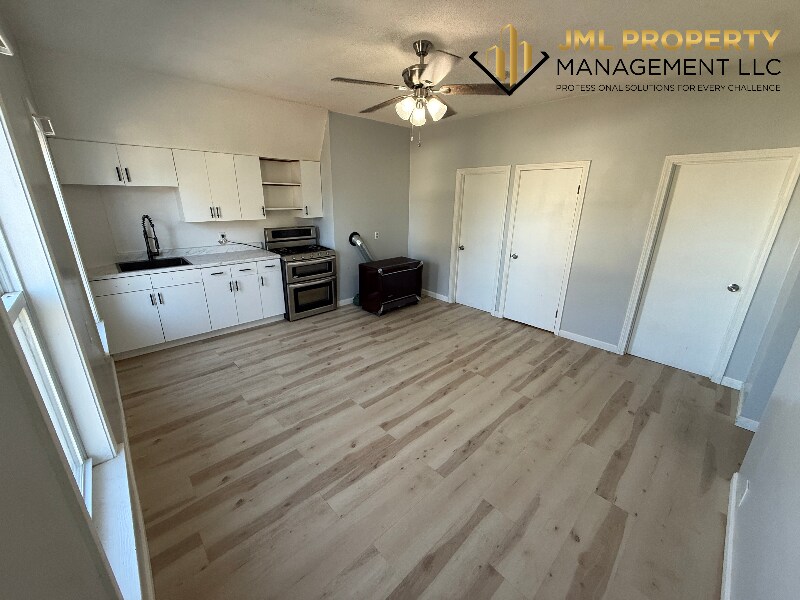 86 Kilburn St unit 2N, Fall River, MA 02724 - photo 1