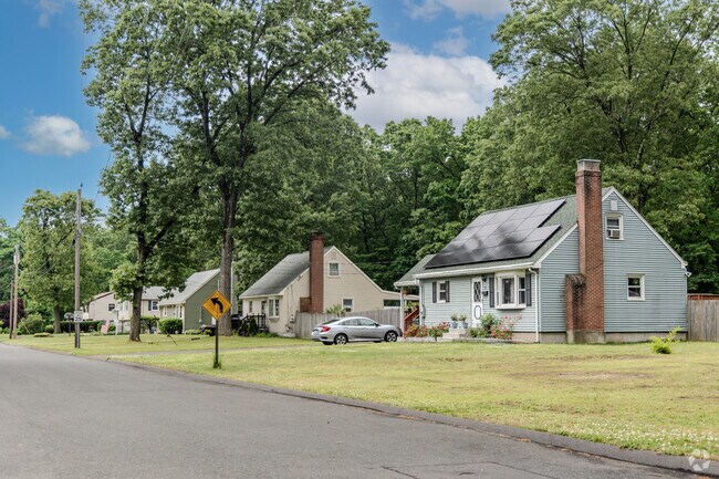 Homes in Windsor Locks can vary between $200,000 to $500,000.