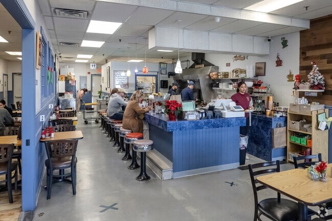 Green Eggs serves breakfast in Bristol's Narrows neighborhood and is conveniently located.