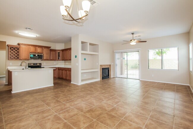 14514 N 162nd Ln, Surprise, AZ 85379 - photo 6