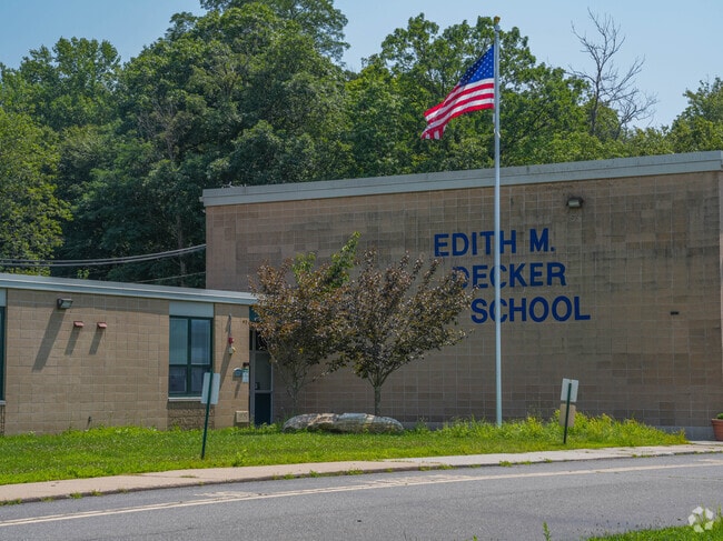Edith M. Decker School has a student teacher ratio of 12 to 1.