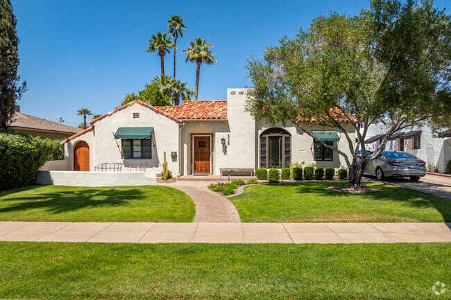 In Willo, single-family homes stand as a testament to Phoenix's rich architectural heritage.