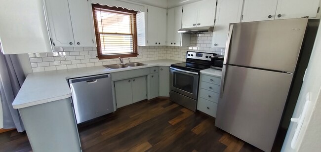 2512 N 4th St, Bismarck, ND 58503 - photo 4